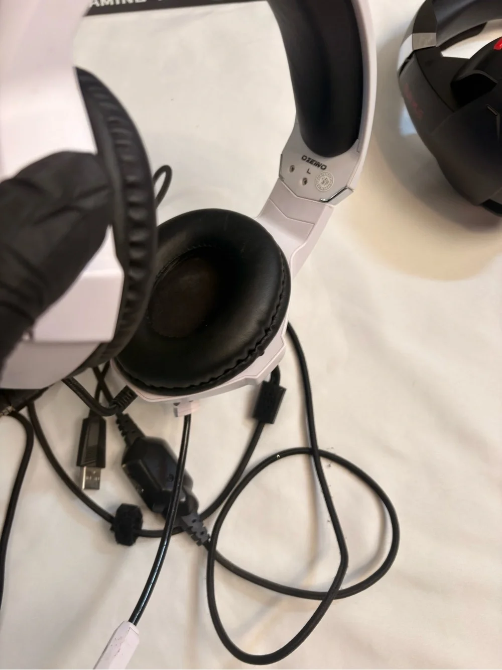 Ozeino White ZW1 Gaming Headset with Microphone